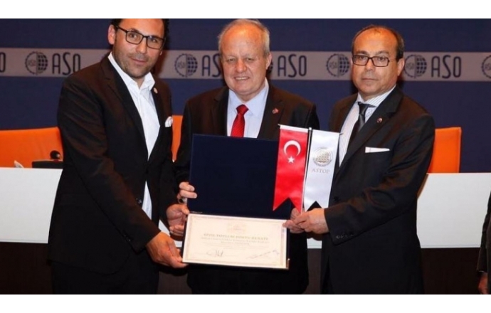 Ankara Sivil Toplum Kuruluşları Platformu, Ankara Sanayi Odası Başkanı Nurettin Özdebir’e “Sivil Toplum Dostu Ödülü” verdi