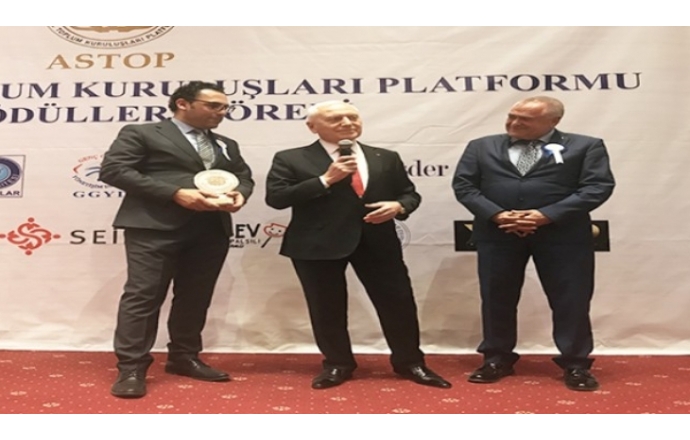 Vefa Ödülleri Sahiplerini Buldu